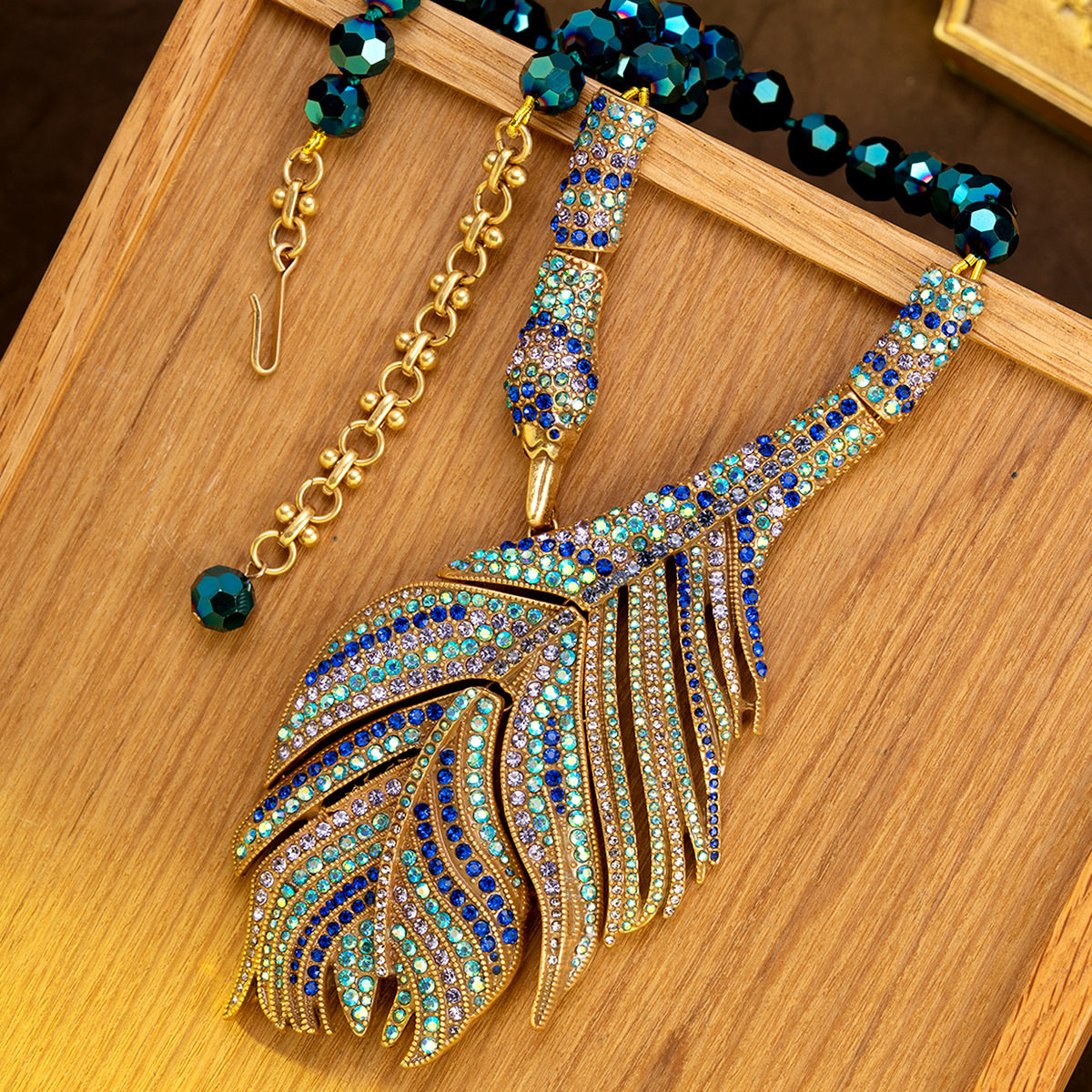 Swan Necklace
