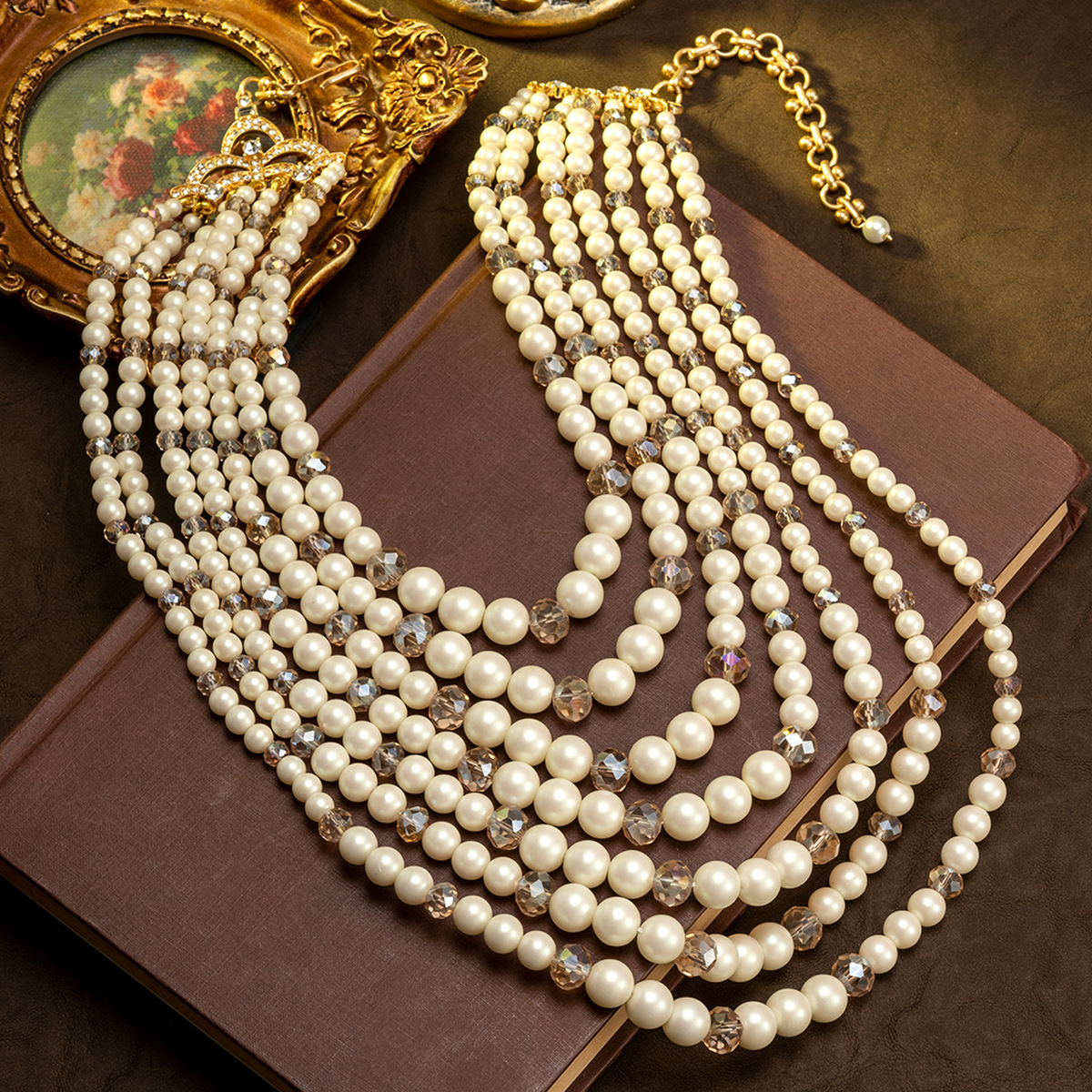 Vintage pearl necklace